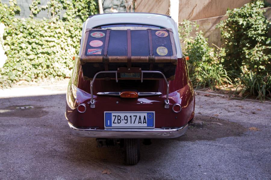  BMW Isetta 300 1956 года  (фото 6 из 12)